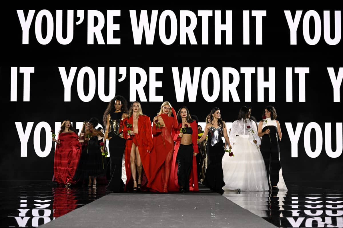 Paris Fashion Show L'oreal