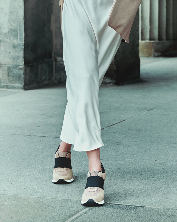 Photo @Sneex, Sarah Blakely