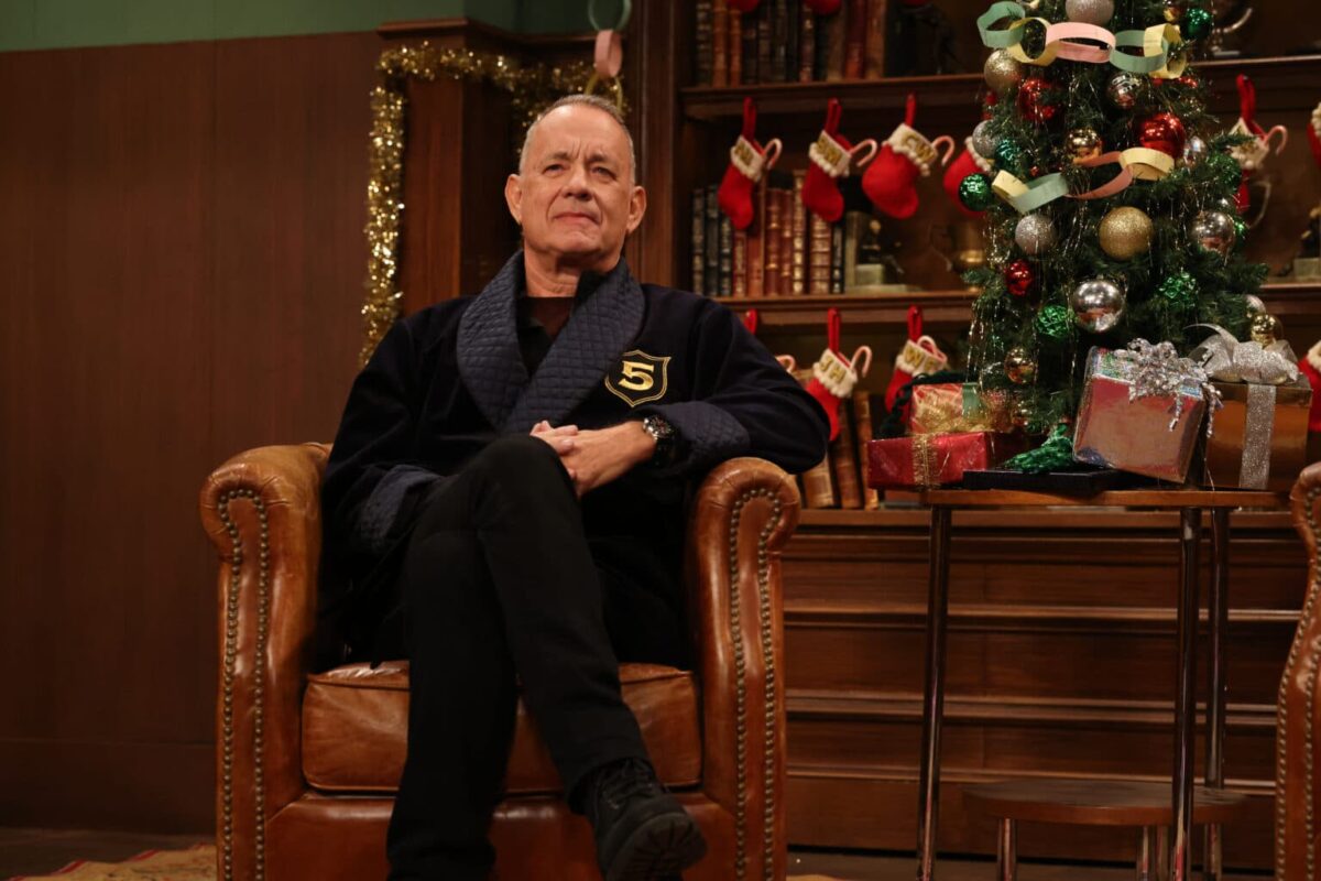 Tom Hanks’ Shaky Hands Spark Alarming Health Fears! SATURDAY NIGHT LIVE -- Episode 1874 -- Pictured: Special guest Tom Hanks during the "5 Timers Club" Cold Open on Saturday, December 21, 2024 -- (Photo by: Will Heath/NBC via Getty Images)