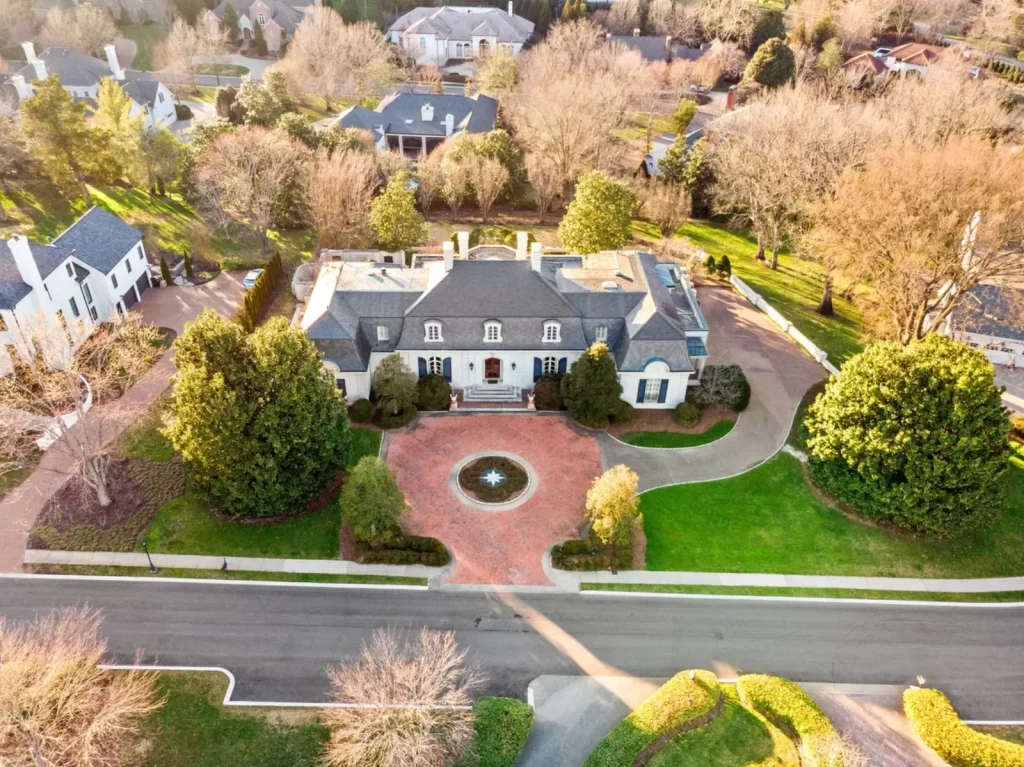 Taylor Swift - 32 Northumberland, Nashville, Tennessee - (Photo: Compass Real Estate)