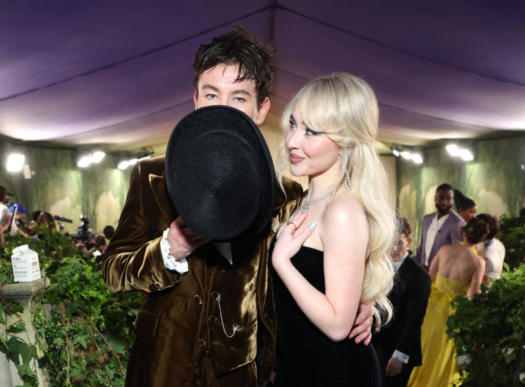 NEW YORK, NEW YORK - MAY 06: (L-R) Barry Keoghan and Sabrina Carpenter attend The 2024 Met Gala Celebrating 