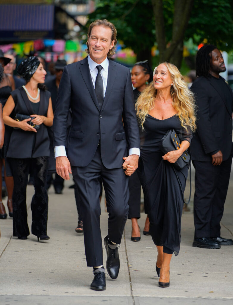 NEW YORK, NEW YORK - JULY 22: John Corbett and Sarah Jessica Parker on location for 'And Just Like That' on July 22, 2024 in New York City. (Photo by Gotham/GC Images)