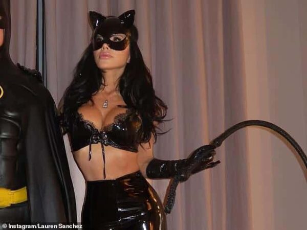 Lauren Sanchez Kinky . Lauren Sanchez @instagram