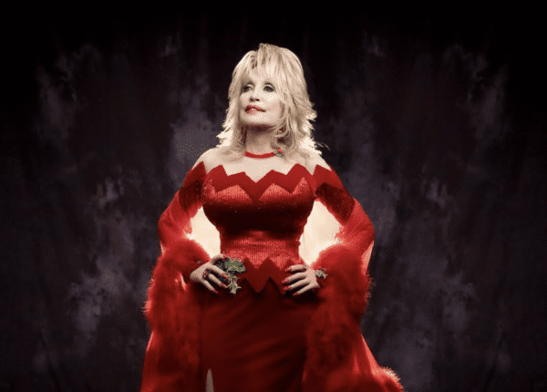 Instagram @ Dolly Parton