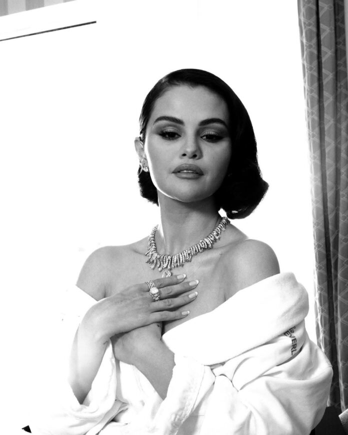 Selena Gomez on Beauty, Mental Health, and the Power of Self-Acceptance