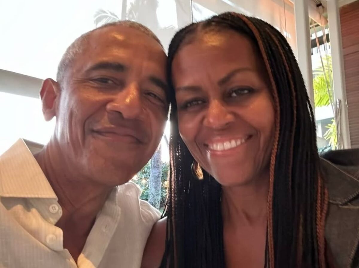Barack and Michelle Obama Share Valentine’s Day Love (Photo: Barack Obama/Inatsgram)