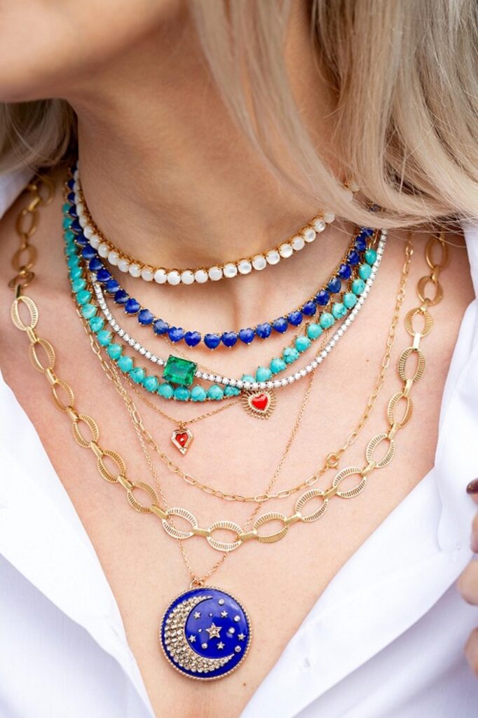 Ultimate Guide to Layering Necklaces