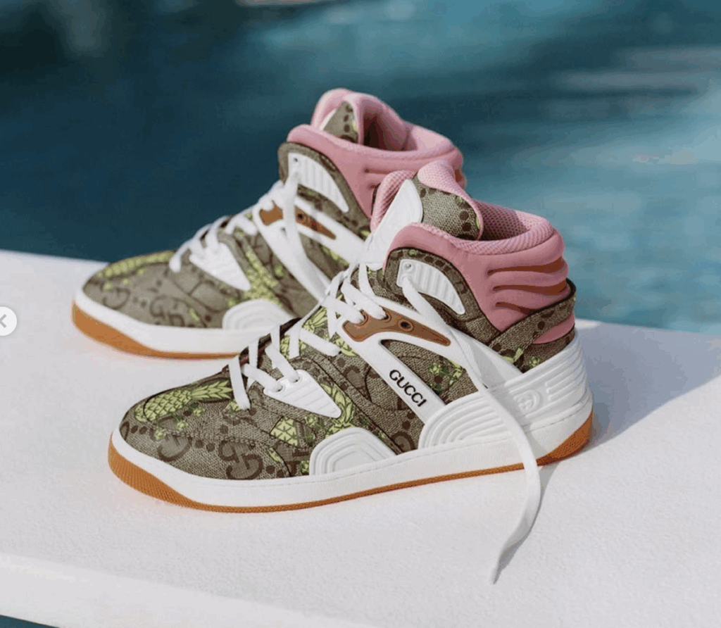 Gucci Men in Pink1
