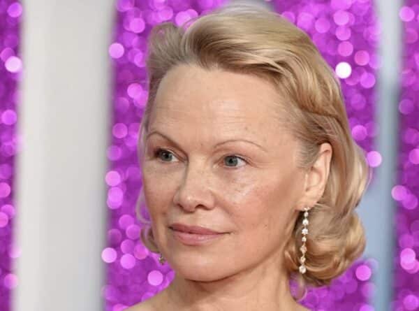 No Makeup Revolution