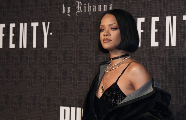 Rihanna Fenty Invests in WNBA
