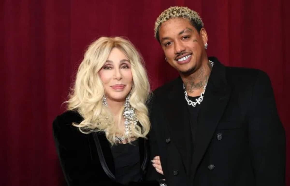 Cher getting married