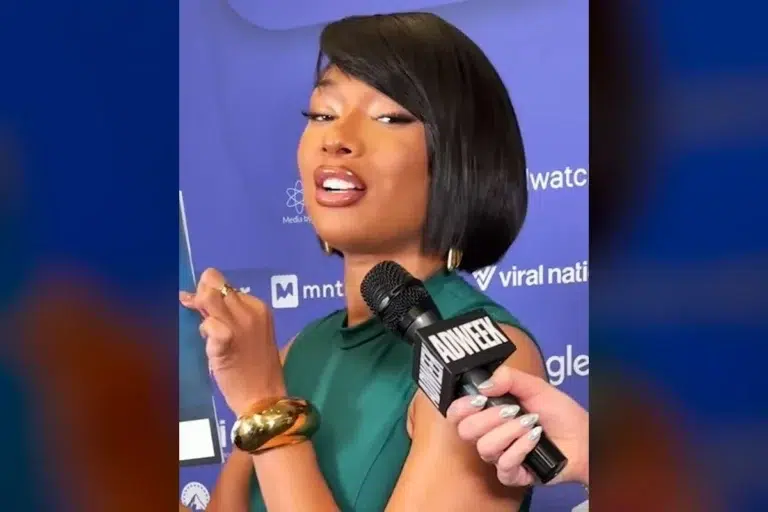 Megan Thee Stallion's "collapse" garners 15,000+ upvotes on Reddit.