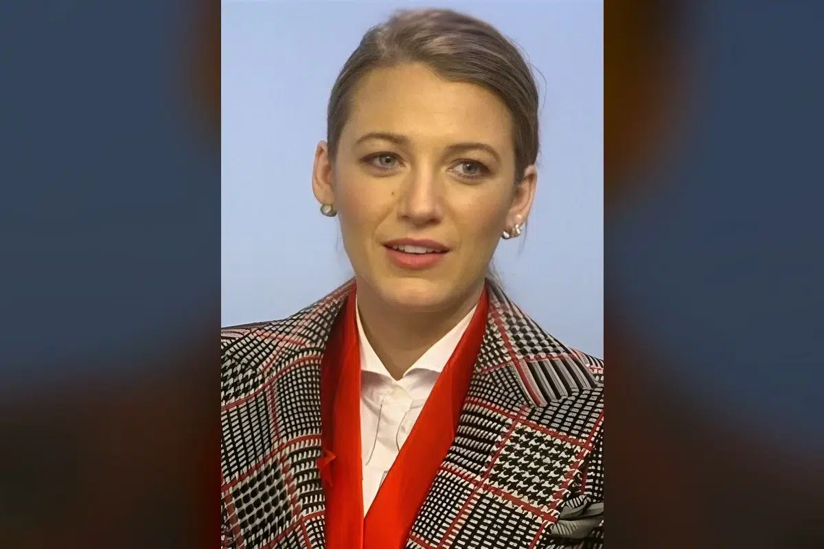 Blake Lively's theme park photos spark "victim card" outrage.