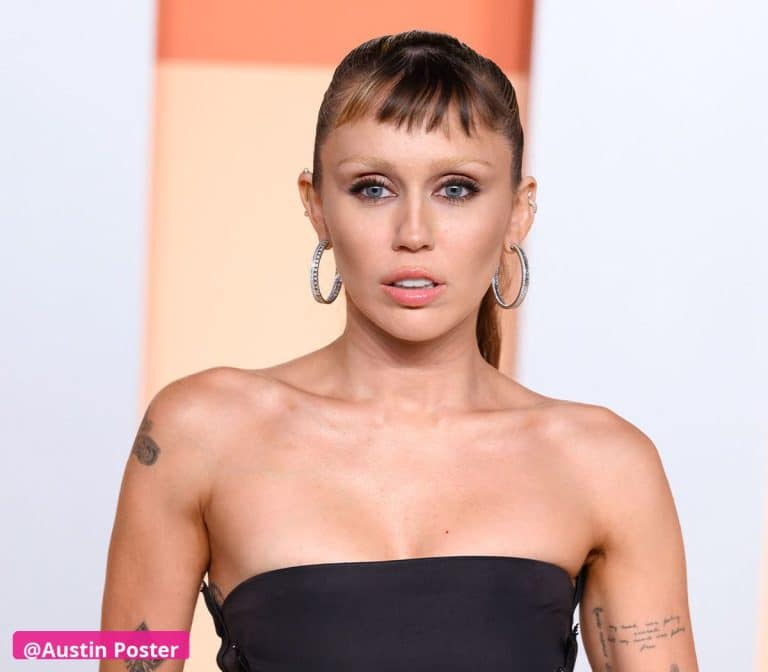 Miley Cyrus in stunning black dress at Avatar premiere