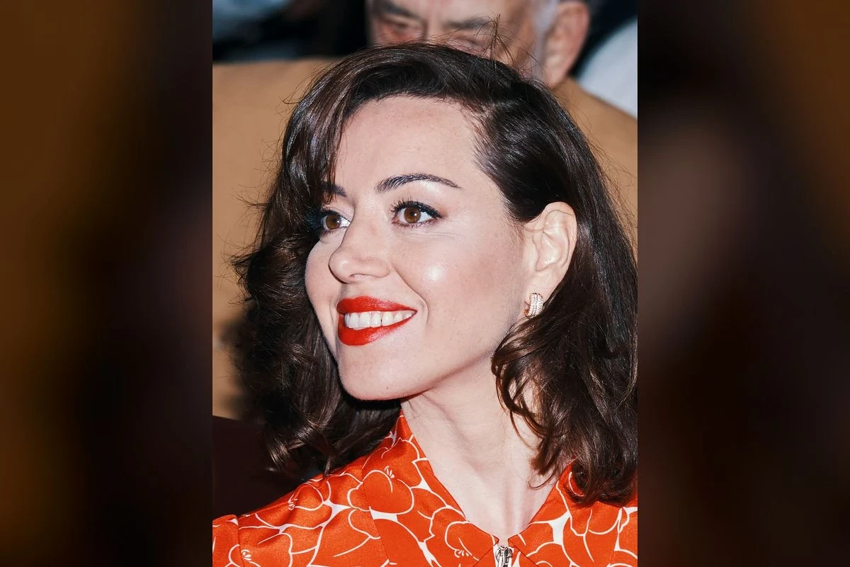 15,000 Redditors Slam Fake Aubrey Plaza Pregnancy After Husband Rumor Explodes