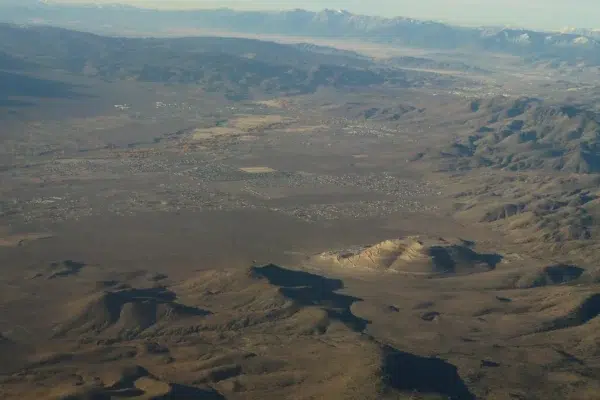 Californians flee for Nevada: $672/month savings fuels boom.