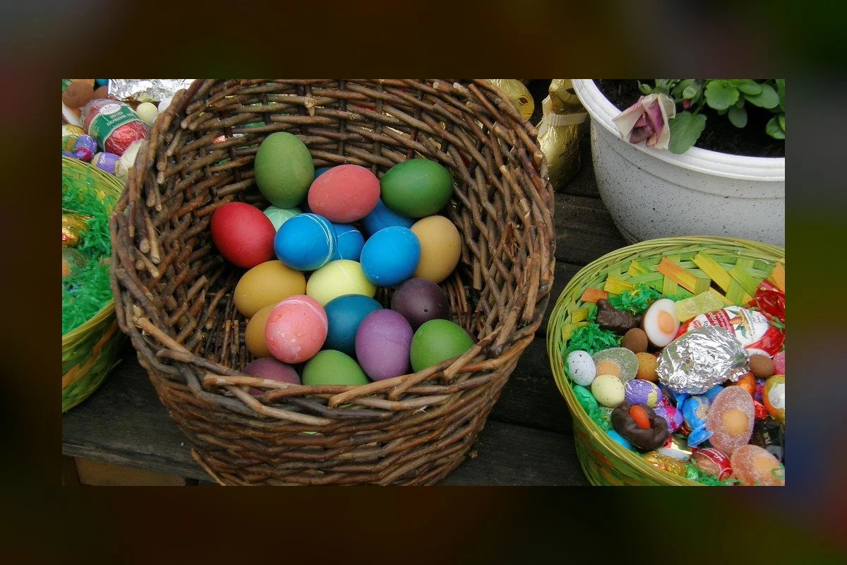 Reddit Users: "Smashing Eggs Is The ONLY Way