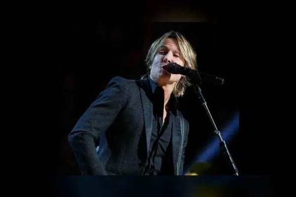 Keith Urban's daughters cut him off: He admits guilt.