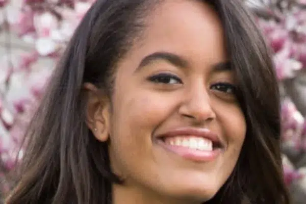 Malia Obama Goes Bra-Free: Hollywood's New Style Code