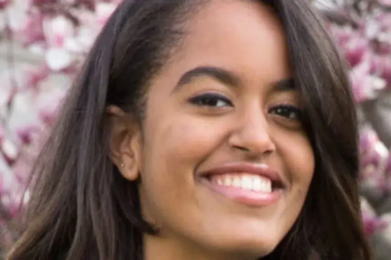 Malia Obama Goes Bra-Free: Hollywood's New Style Code