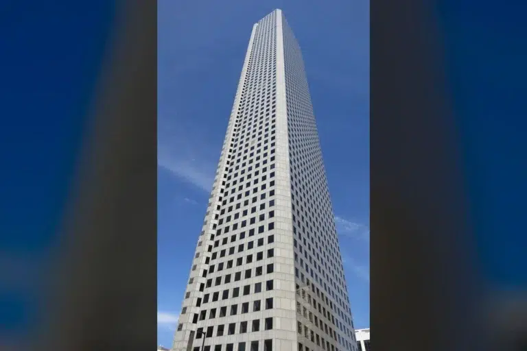 JPMorgan Exec Sues Ex-Banker for 'Office Sex Slave' Defamation
