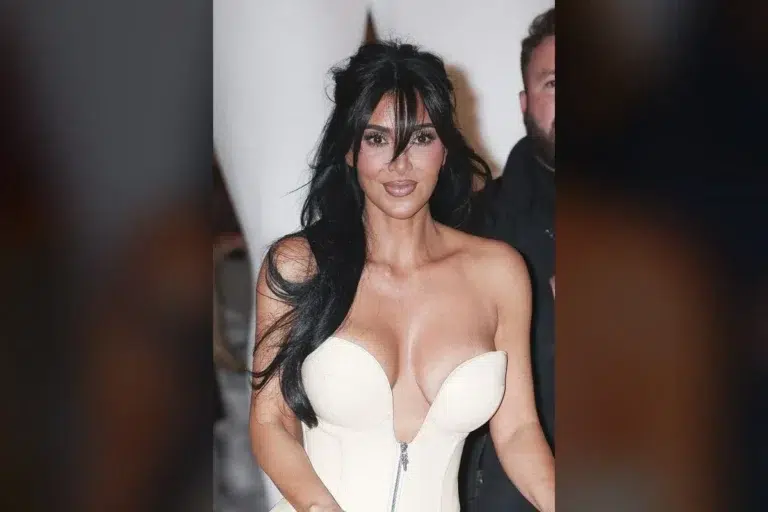 Kim K & Lewis Hamilton: First Public Date, Corset Wows