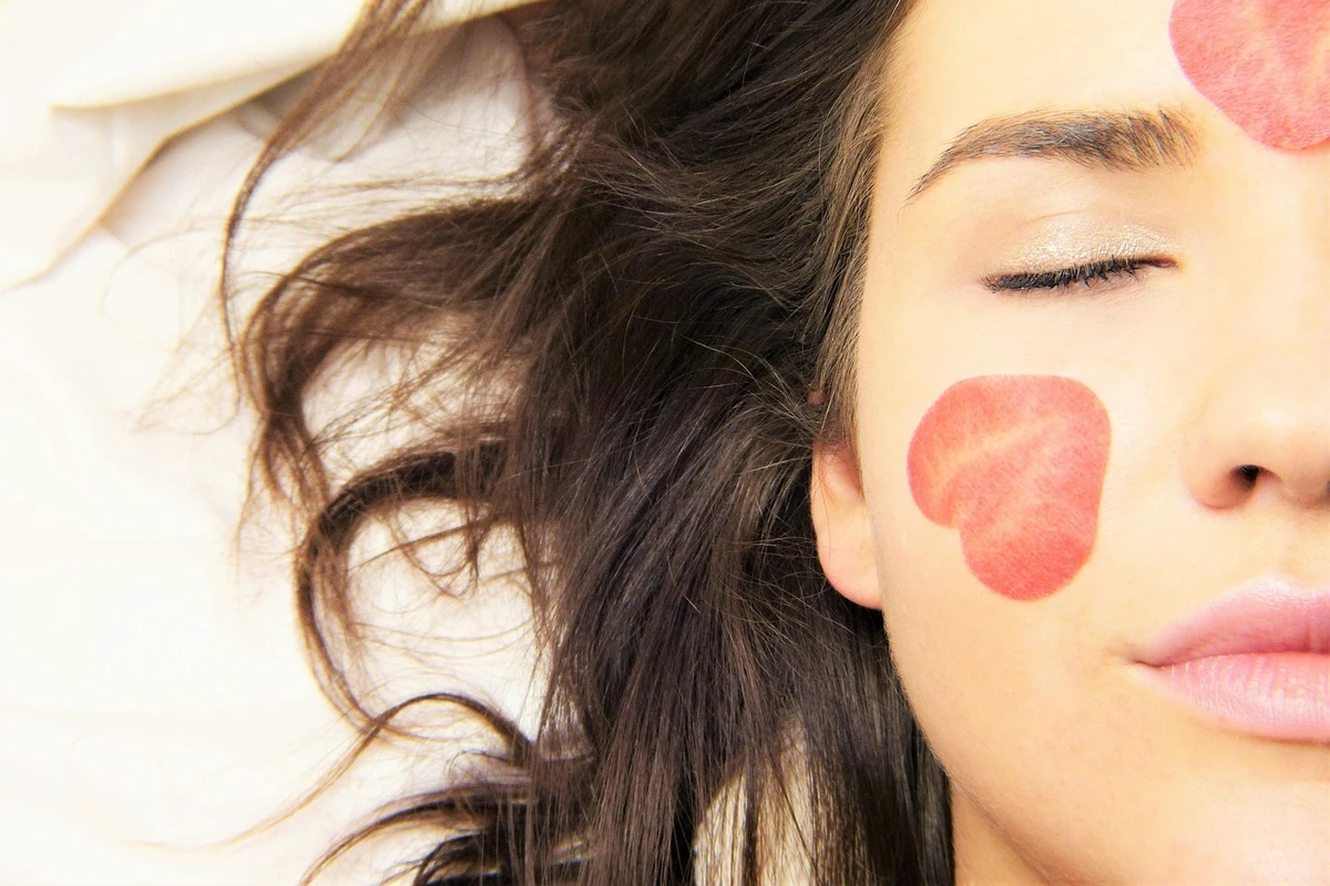 Hollywood Stars Pay $50K for Banned Mexico Anti-Aging