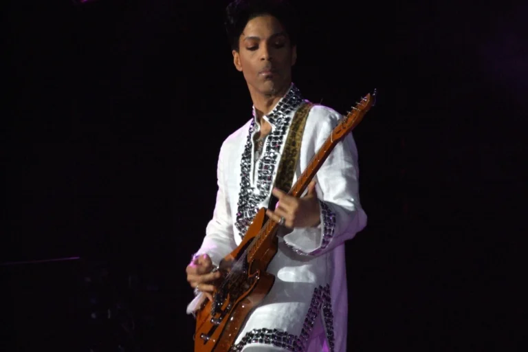 June 7: Prince's Purple Reign on Your Gemini Stars!