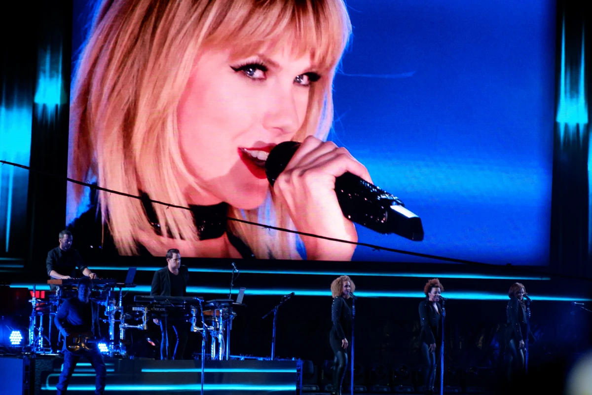 Taylor Swift's 21-Min Speech: Youngest Hall of Fame Inductee. Taylor Swift's 21-Min Speech: Youngest Hall of Fame Inductee.