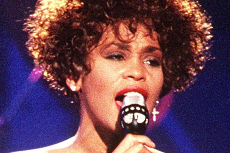 August 9: Whitney's High Notes for Your Leo!