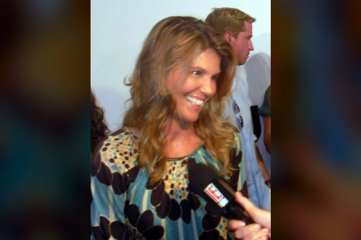 Lori Loughlin and Massimo Giannulli Still Married, Despite Rumors